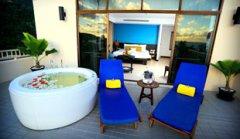 03 centara-karon-phuket-Deluxe Honeymoon Spa Suite at The Terraces.jpg